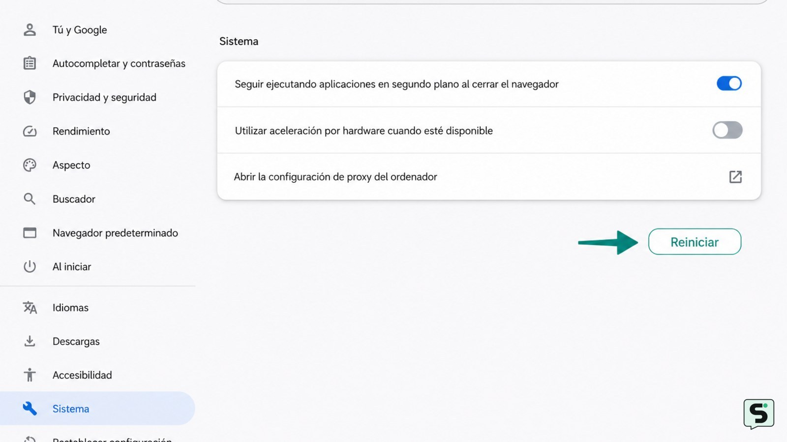 Ajustes de un navegador en la sección Sistema con la aceleración por hardware apagada y el botón Reiniciar señalado.